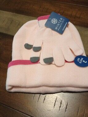 Essentials Kids Pink Beanie & Gloves Set